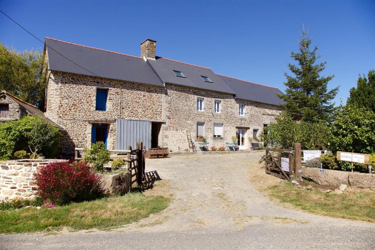 La Petite Chesnee * Sacey